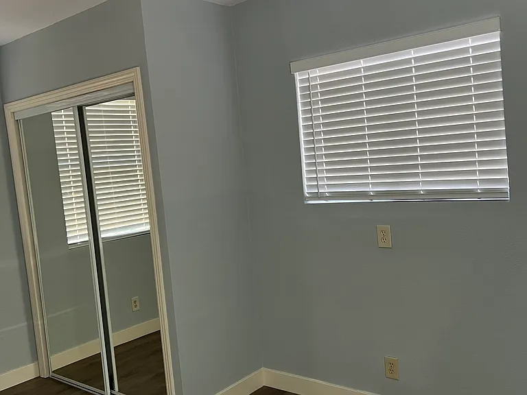 1731 1/2 W Florence Ave #1/2 — Photo 12
