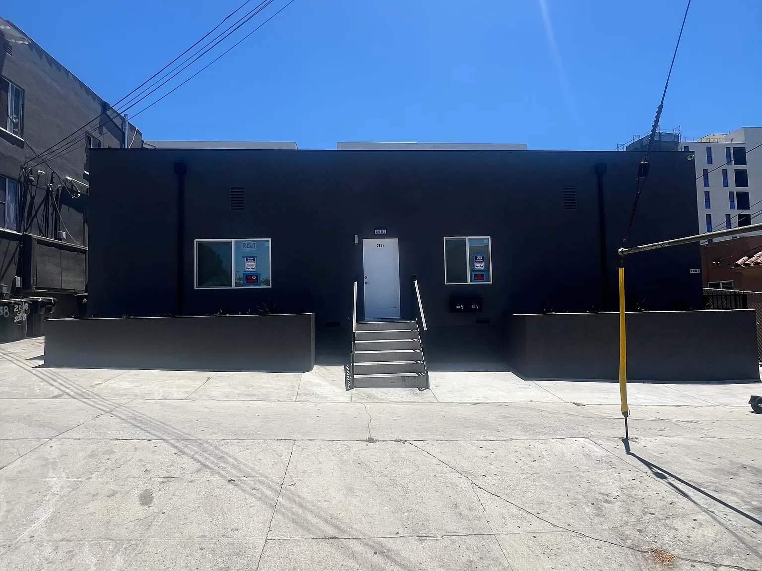3 bed, 1200 sqft, $3,000 — Photo 4