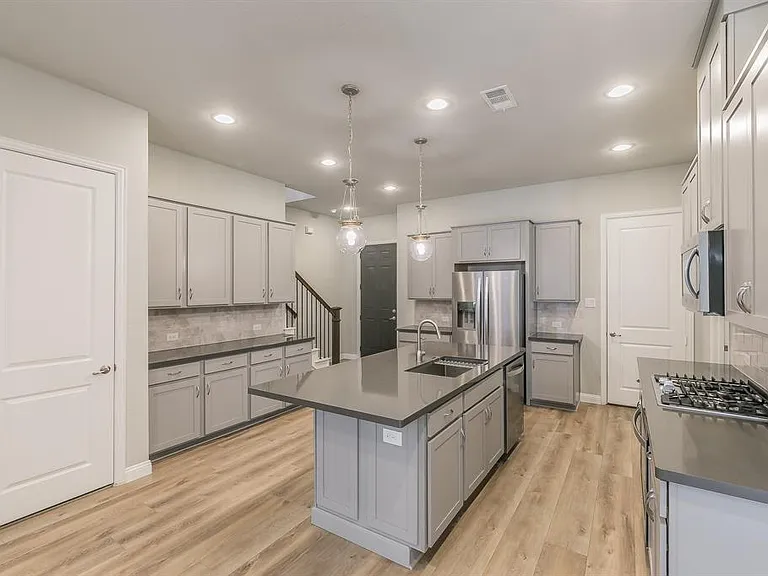 17736 Coralberry Dr — Photo 5