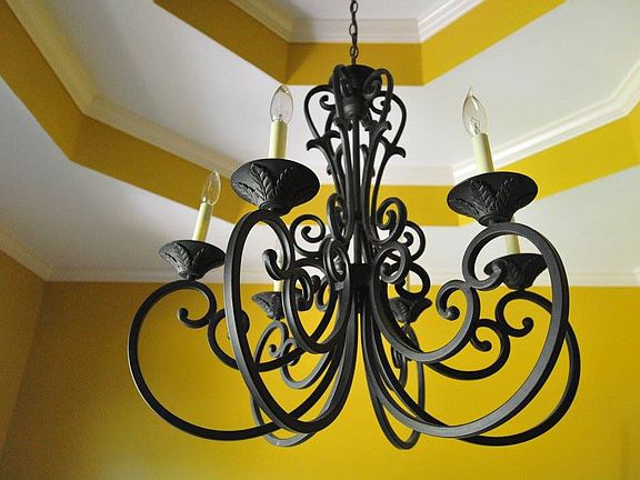 beautiful chandelier!