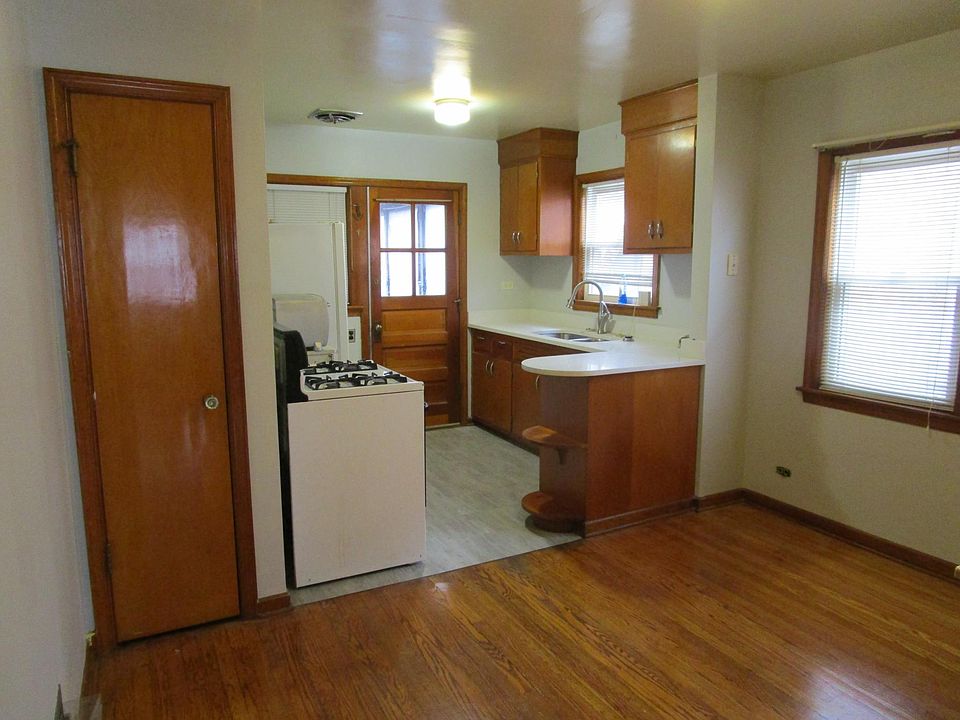 1st image of 7306 S Maplewood Ave