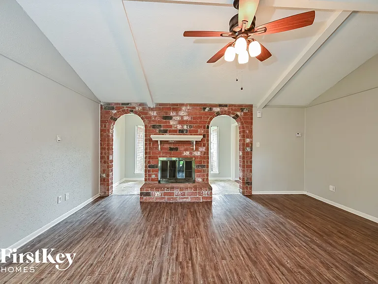 13706 Oleoke Ln — Photo 4