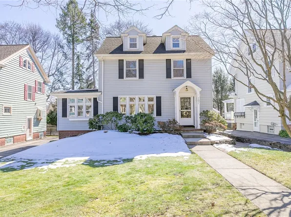 107 Castlebar Rd, Rochester, NY 14610