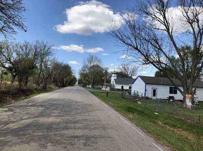 2nd image of 112 NW 4th St