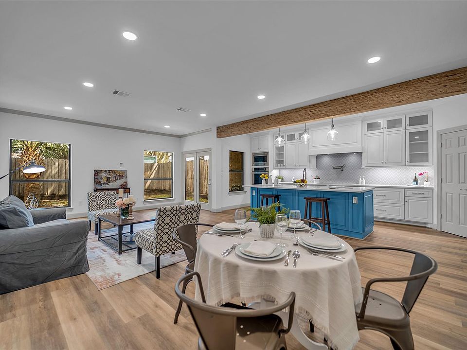 1st image of 880 Tully Rd APT 14