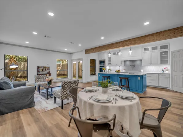 880 Tully Rd APT 14, Houston, TX 77079