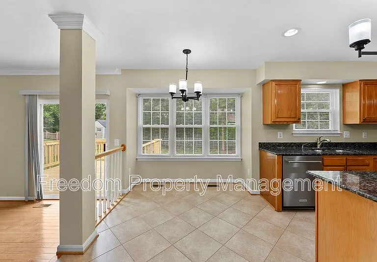 9140 Worthington Dr — Photo 36