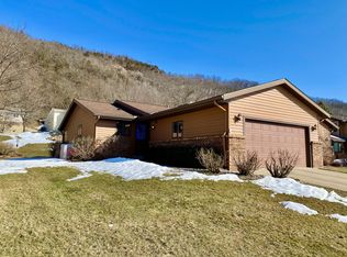 4615 Juniper St, La Crosse, WI 54601