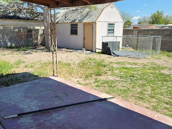 3rd image of 1009 W Lead Ave