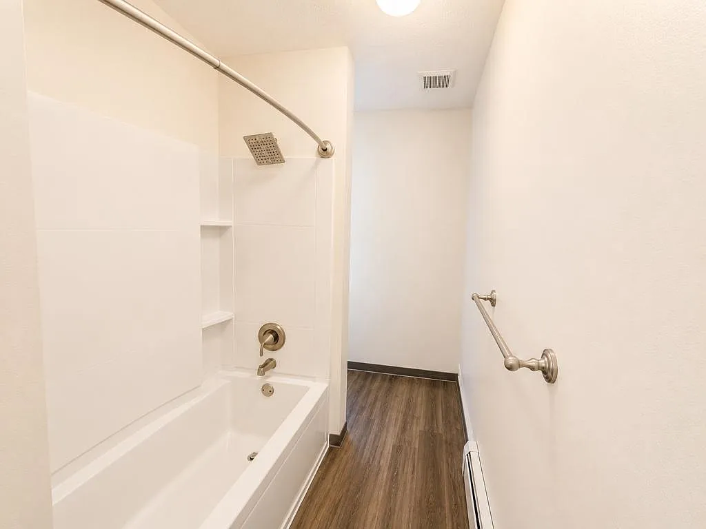 7456 E Huntington Dr Unit 5 — Photo 2