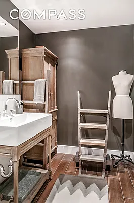 Sold by Compass | media 26