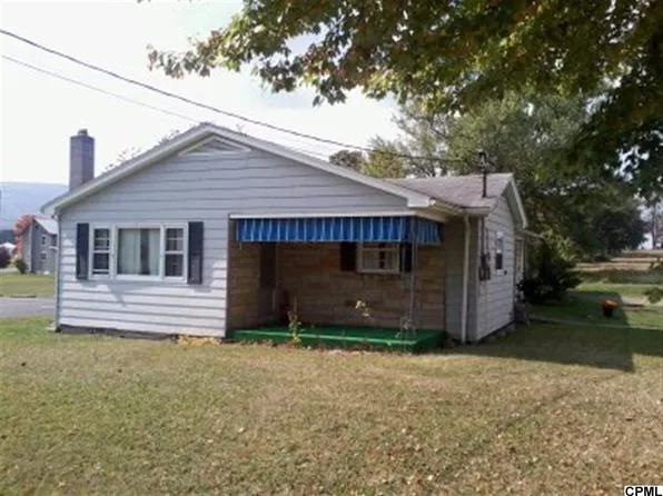 61 Locust Run Rd, Thompsontown, PA 17094