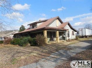 305 Maple Ave, Waverly, TN 37185