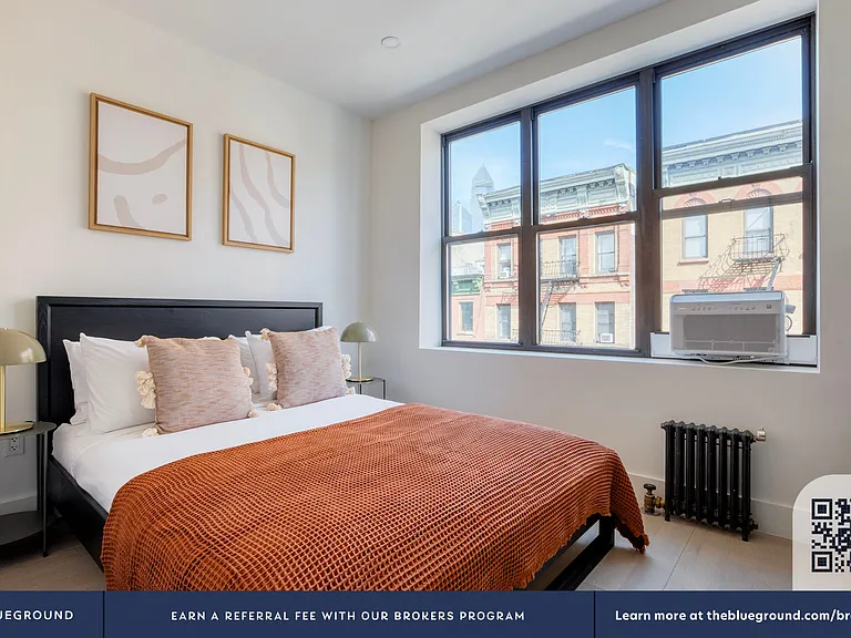 300 W 21st St #53 — Photo 8