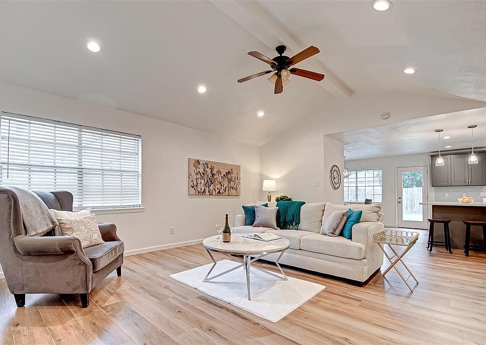1st image of 1915 Tallulah Ln