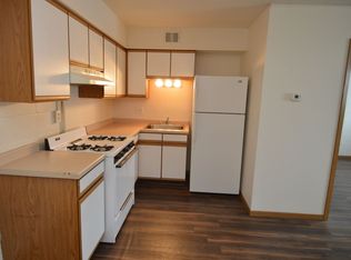 2212 12th Ave N #104, Grand Forks, ND 58203
