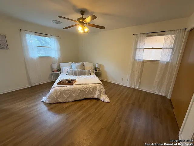 11022 Dreamland Dr — Photo 19