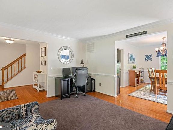5th image of 5 Lee Ct
