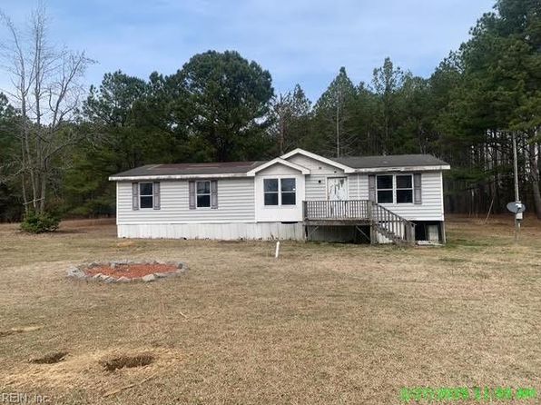 24233 Bertorna Dr, Drewryville, VA 23844