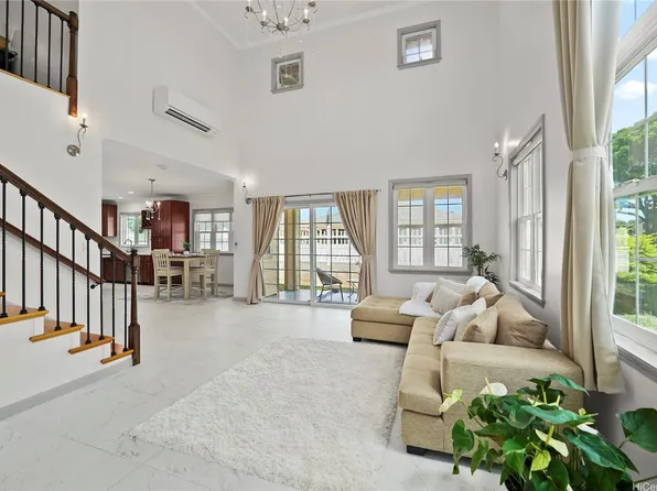 4162 Puu Panini Ave APT A, Honolulu, HI 96816