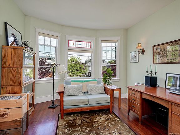 2nd image of 833 Princess Ave #4