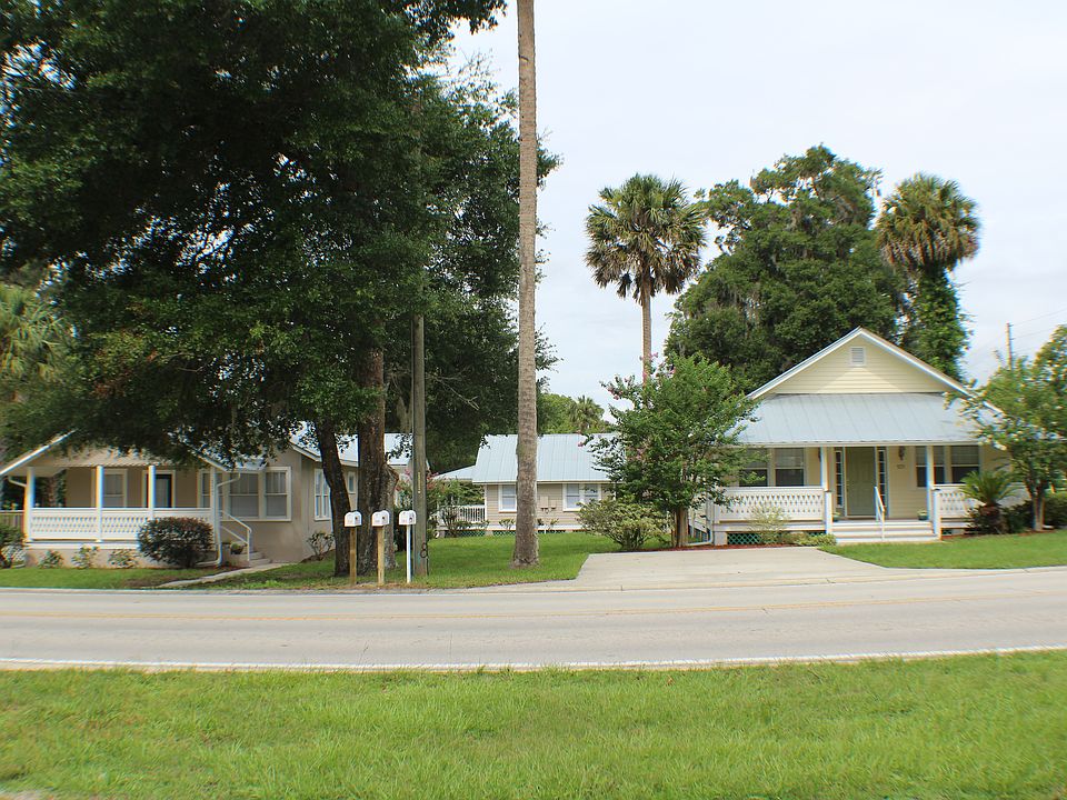1st image of 117 S Leavitt Ave