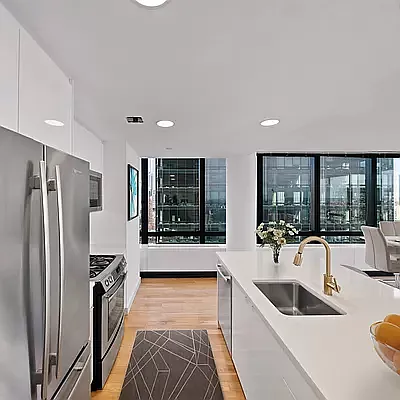 Rented by Vector New York, LLC | media 19