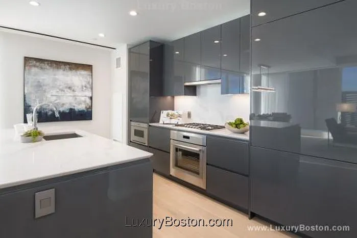 Seaport Blvd — Photo 19