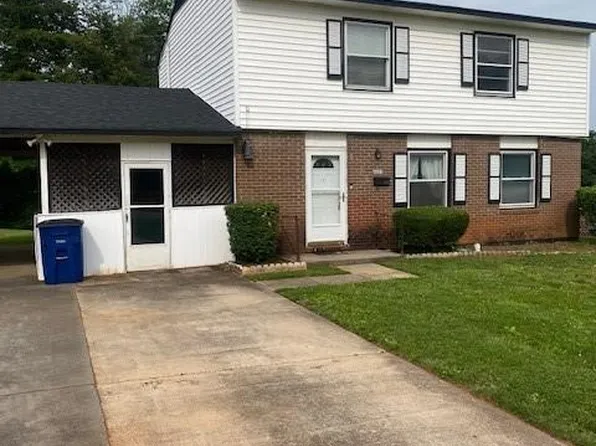 4223 Oak Ridge Dr, Winston Salem, NC 27105