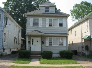 382 E 9th Ave, Roselle, NJ 07203