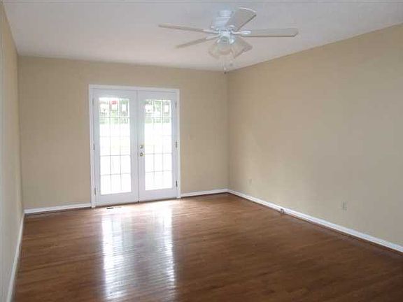 3rd image of 4006 W Stump St