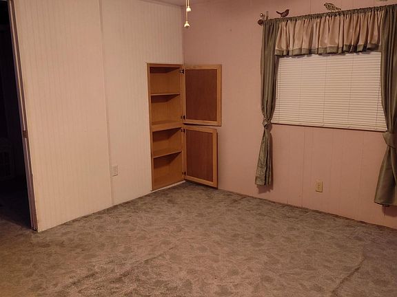 2nd image of 500 W Brasher Rd