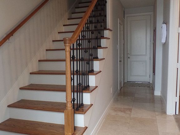 2nd image of 600 Northwood St #A