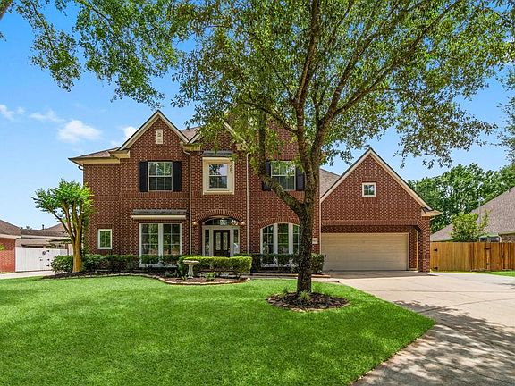 3rd image of 20960 Sweetwood Cir