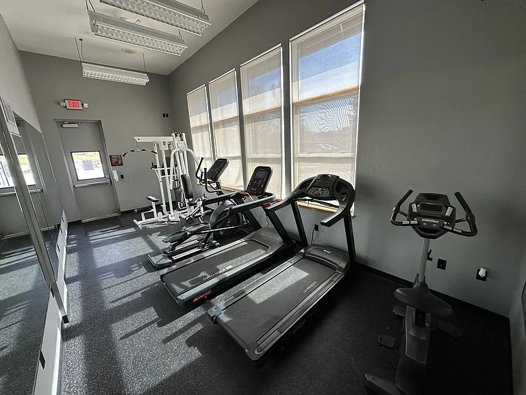 Victoria Pointe — Photo 14