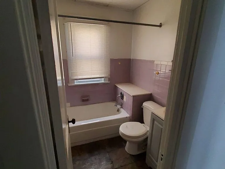 2760 E 122nd St Cleveland 44120 — Photo 13