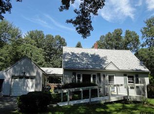 123 Pashley Rd, Glenville, NY 12302