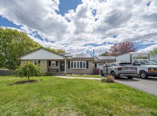 14 Ludlow St, Acushnet, MA 02743