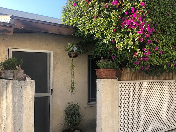 5th image of 1518 Stanford St APT 4