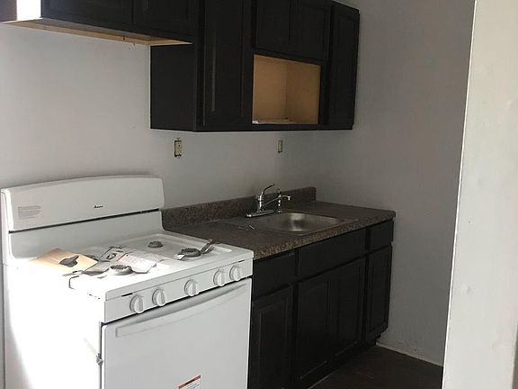 2nd image of 224 S Orange Ave #Cozy