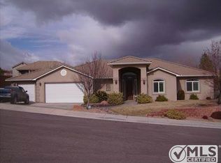 1070 W Montezuma Cir, Washington, UT 84780