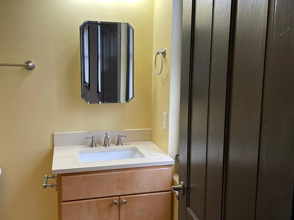 Master bedroom bathroom
