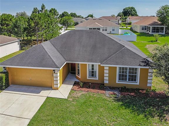 2nd image of 7667 Canterbury Cir