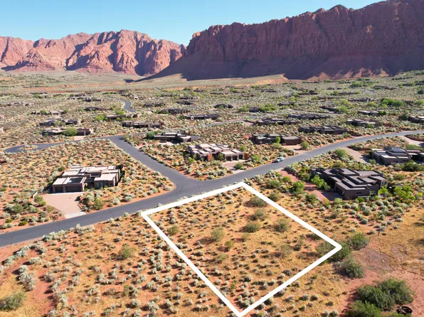 515 W Tearasinab Way, Ivins, UT 84738