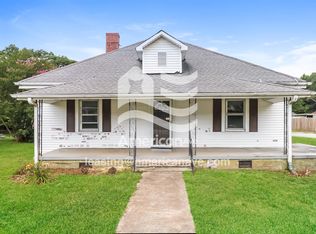 30 Chestnut St, Startex, SC 29377