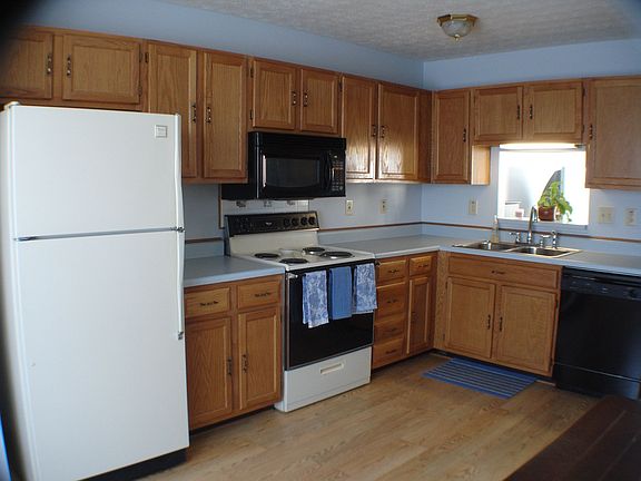 New laminate flooring in Kitchen