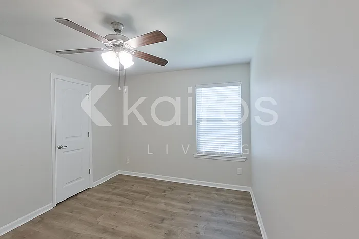 109 Santiago Ct — Photo 7
