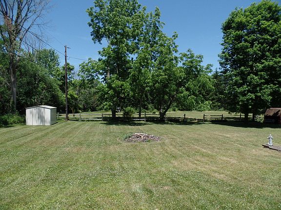 4th image of 166 Knoll Dr SW