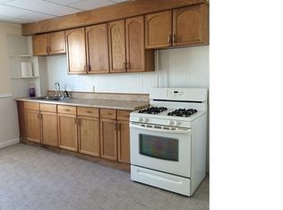 47 Benjamin St APT 3, Fall River, MA 02724