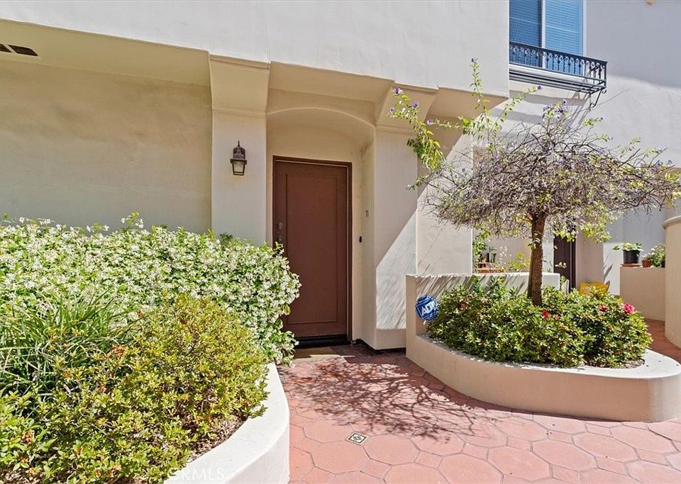 5753 White Oak Ave UNIT 11, Encino, CA 91316 | Zillow